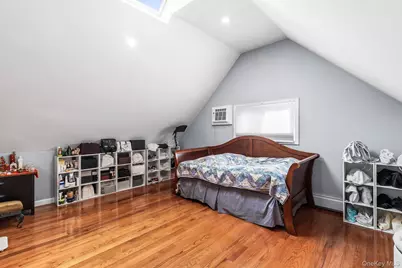 158 Blueberry Lane, Hicksville, NY 11801 - Photo 23
