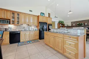 3830 Ole Jule Ln, Mattituck, NY 11952 - Photo 11