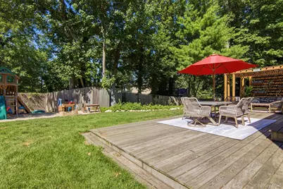 28 Village Woods Road, Port Jefferson, NY 11777 - Photo 39