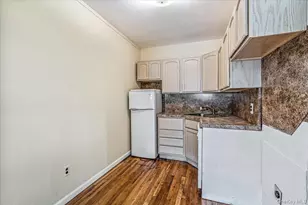 10 Clemson Ln, Woodbury, NY 11797 - Photo 27