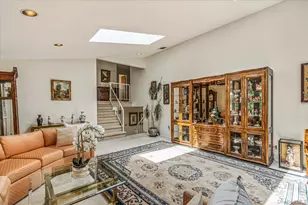 10 Clemson Ln, Woodbury, NY 11797 - Photo 15