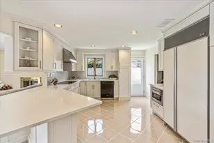 10 Clemson Ln, Woodbury, NY 11797 - Photo 5