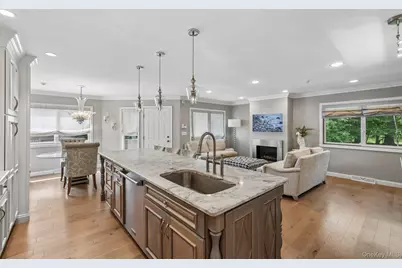 50 Timberline Drive #50, Nanuet, NY 10954 - Photo 9