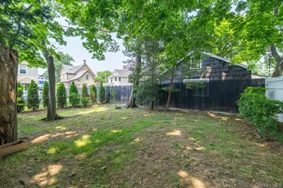 69 Grove Street, Lynbrook, NY 11563 - Photo 23