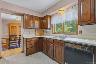 12 Kristi Ln, Poughkeepsie, NY 12601 - Photo 11