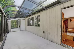 174 Dix Hills Rd, Dix Hills, NY 11746 - Photo 31