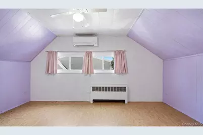 47 Greenvale Lane, Levittown, NY 11756 - Photo 11