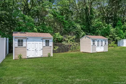 150 Rosemont Avenue, Farmingville, NY 11738 - Photo 7