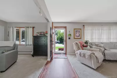 150 Rosemont Avenue, Farmingville, NY 11738 - Photo 11