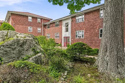 836 N Broadway #2D, Yonkers, NY 10701 - Photo 1