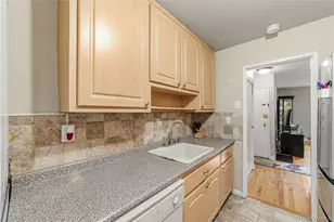836 N Broadway, Yonkers, NY 10701 - Photo 11