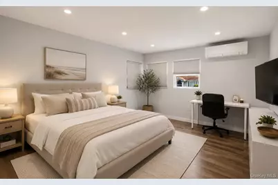 31 Sutton Hill Lane, Manhasset Hills, NY 11040 - Photo 25