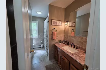 34 Greenshire Way, Walden, NY 12586 - Photo 3