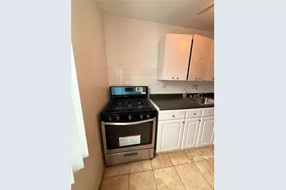 1010 Sherman #2D, Bronx, NY 10456 - Photo 9
