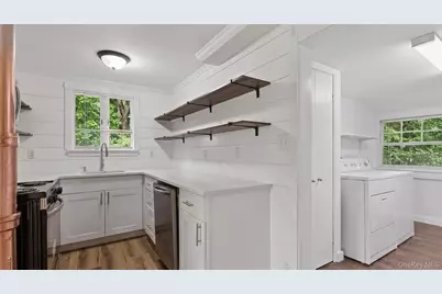 376 Montauk Highway #A, Eastport, NY 11941 - Photo 9