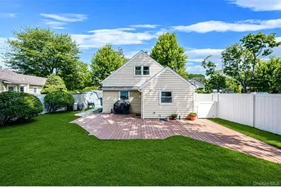 6 Gerek Avenue, West Islip, NY 11795 - Photo 5
