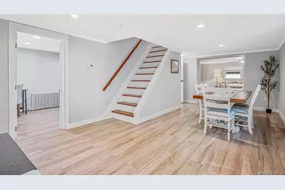 6 Gerek Avenue, West Islip, NY 11795 - Photo 9