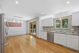 27 Casse Ct, Mahopac, NY 10541 - Photo 7