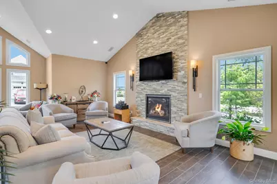 77 Willow Circle, Coram, NY 11727 - Photo 25