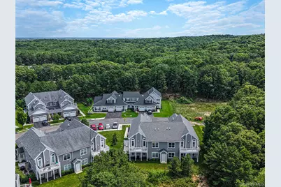 77 Willow Circle, Coram, NY 11727 - Photo 27