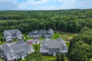 77 Willow Cir, Coram, NY 11727 - Photo 27