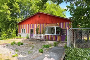 48 Maple Ave, Goshen, NY 10924 - Photo 9