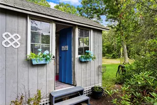 9 Deerland Dr, East Quogue, NY 11942 - Photo 25
