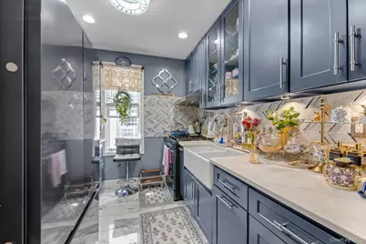 152 Pine Street, Brooklyn, NY 11208 - Photo 9