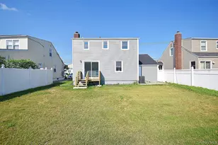 240 Columbus Pkwy, Mineola, NY 11501 - Photo 29