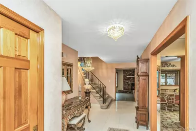 3901 Jane Court, Seaford, NY 11783 - Photo 3