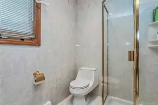 3901 Jane Ct, Seaford, NY 11783 - Photo 21