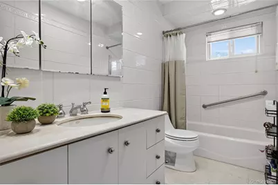 14 Holiday Park Drive, Williston Park, NY 11596 - Photo 19