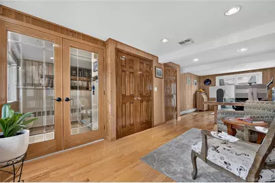 14 Holiday Park Drive, Williston Park, NY 11596 - Photo 11