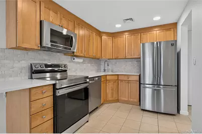 242 Maple Avenue #504, Westbury, NY 11590 - Photo 9