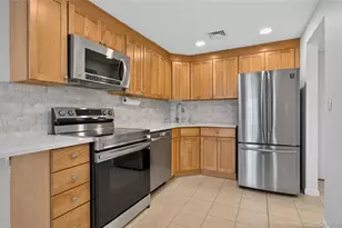 242 Maple Ave, Westbury, NY 11590 - Photo 9