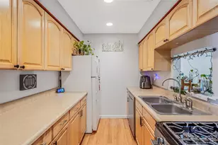 244 Lake Pointe Cir, Middle Island, NY 11953 - Photo 9