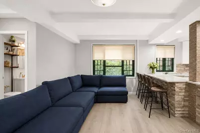 2160 E Tremont Avenue #3B, Bronx, NY 10462 - Photo 3