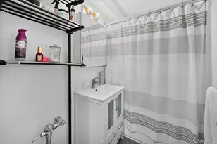 2160 E Tremont Ave, Bronx, NY 10462 - Photo 9