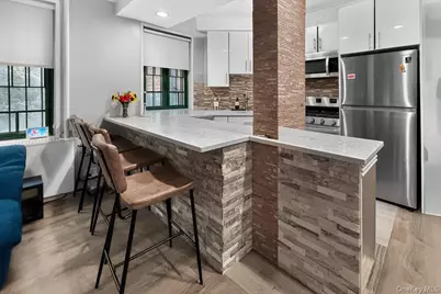 2160 E Tremont Avenue #3B, Bronx, NY 10462 - Photo 5