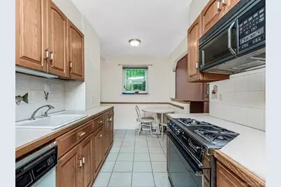 2358 Tiemann Avenue, Bronx, NY 10469 - Photo 5