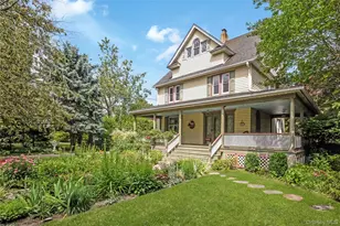 67 Davison Pl, Rockville Centre, NY 11570 - Photo 3