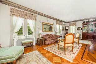 67 Davison Pl, Rockville Centre, NY 11570 - Photo 15