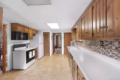 118 Gladstone Avenue, Walden, NY 12586 - Photo 13