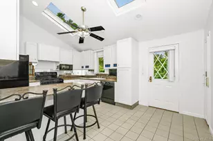 195 N Albany Ave, Massapequa, NY 11758 - Photo 23