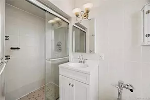 72-10 112th St, Forest Hills, NY 11375 - Photo 13