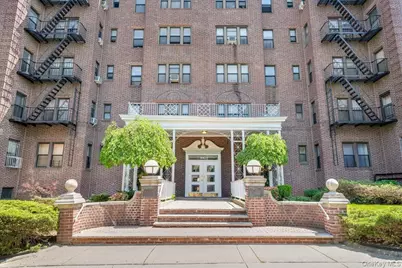 170-40 Highland Avenue #401, Jamaica, NY 11432 - Photo 1