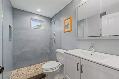 36 Argonne Road W, Hampton Bays, NY 11946 - Photo 13