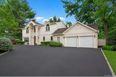 76 Wildwood Drive, Dix Hills, NY 11746 - Photo 49