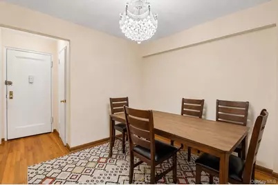 84-31 Van Wyck Expressway #2B, Briarwood, NY 11435 - Photo 11