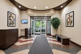 84-31 Van Wyck Expressway, Briarwood, NY 11435 - Photo 13